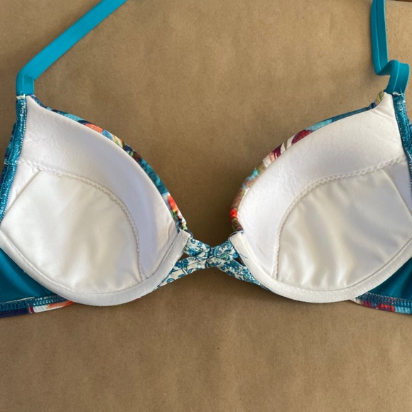 2 piece Bikini small/medium size - Picture 8 of 12